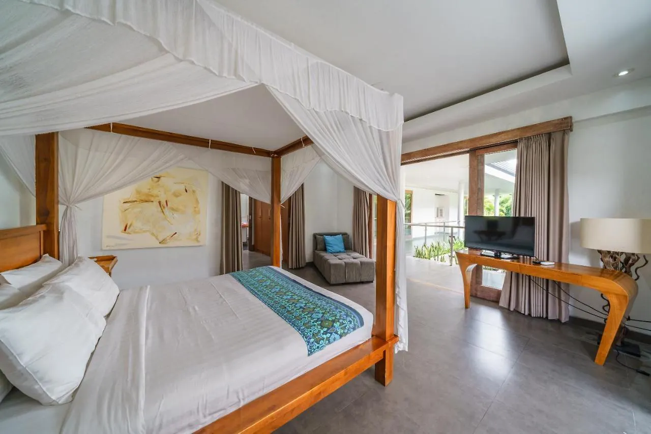 Villa Paloma - Chic Tropical Garden Villa With Outdoor Pool Seminyak