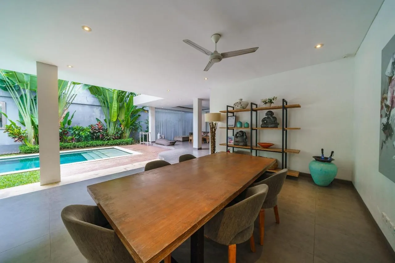 Villa Paloma - Chic Tropical Garden Villa With Outdoor Pool Seminyak