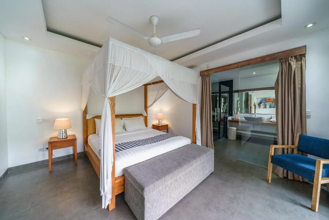 Villa Paloma - Chic Tropical Garden Villa With Outdoor Pool Seminyak