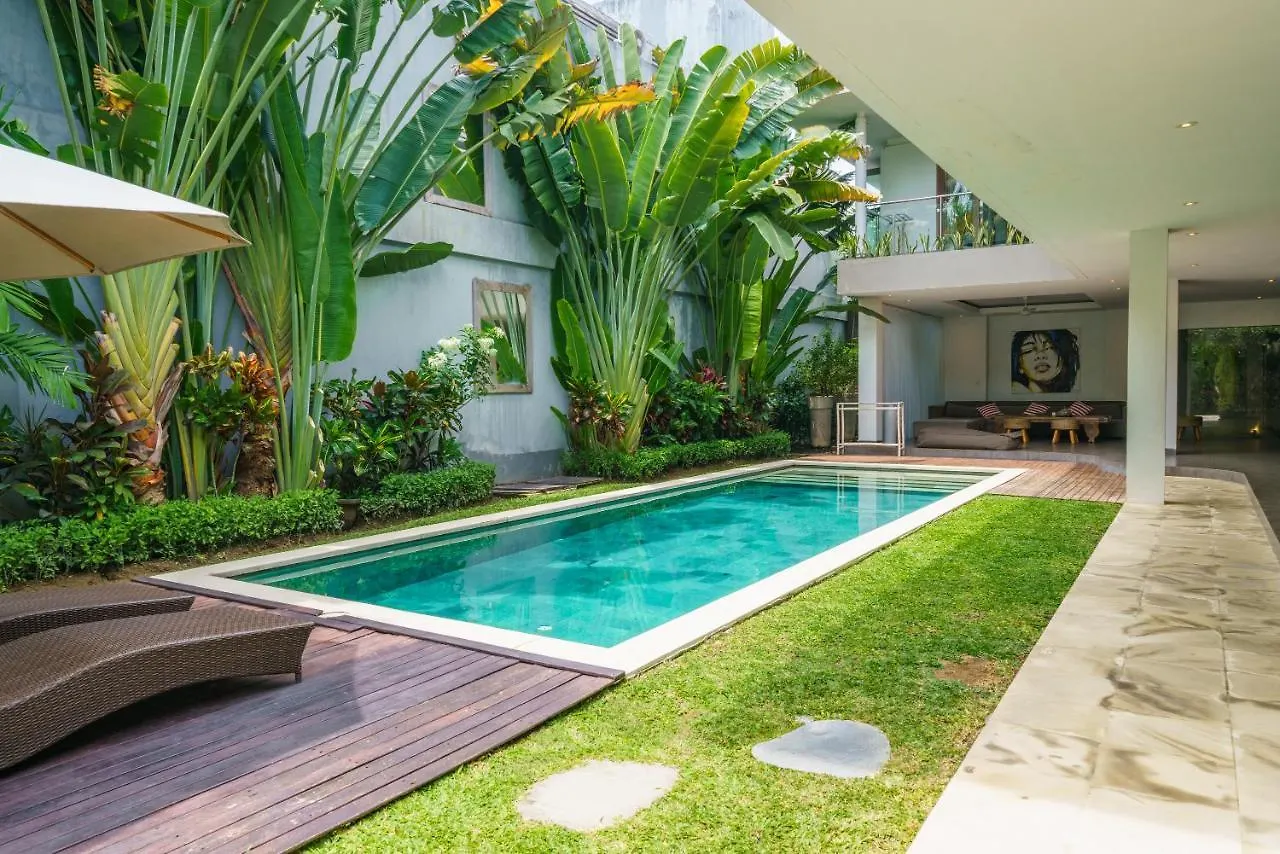 Villa Paloma - Chic Tropical Garden Villa With Outdoor Pool Seminyak 0*,