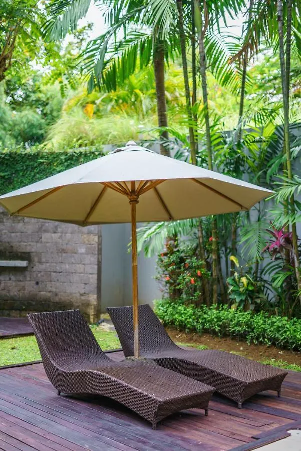 Villa Paloma - Chic Tropical Garden Villa With Outdoor Pool Seminyak