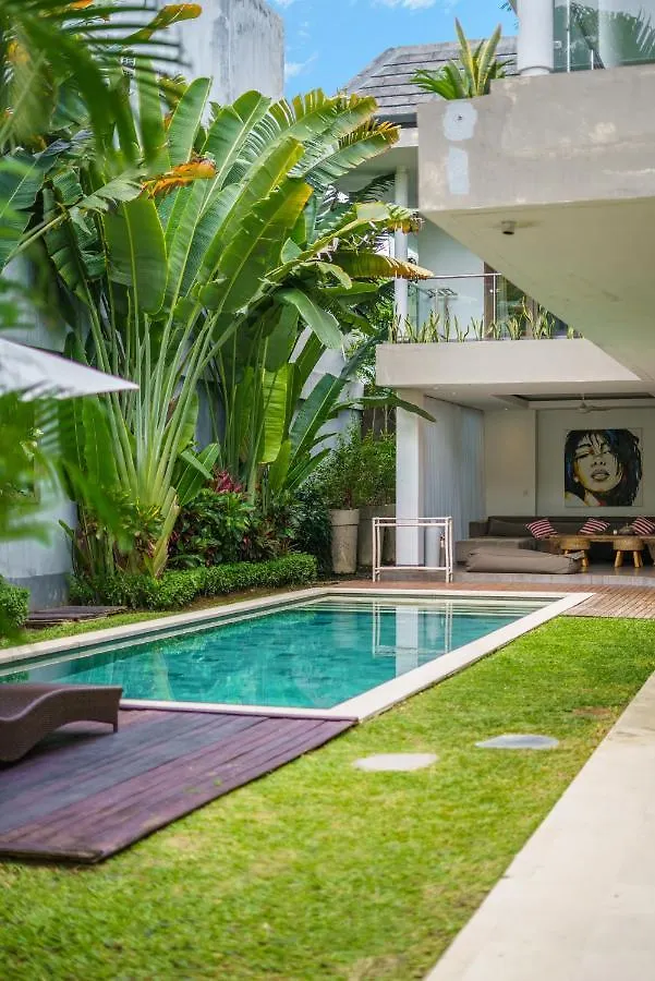 Villa Paloma - Chic Tropical Garden Villa With Outdoor Pool Seminyak Indonesien